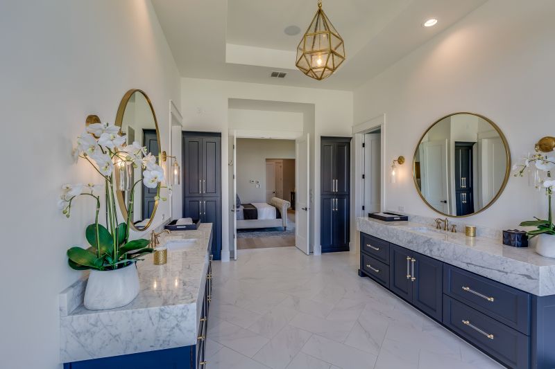 Luxurious Master Bathroom
